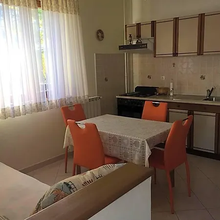 Nika Relax For 2, Hike And Bike Apartman Rabac