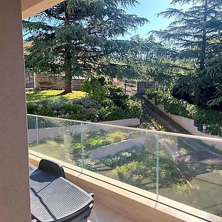 Nika Relax For 2, Hike And Bike Apartman